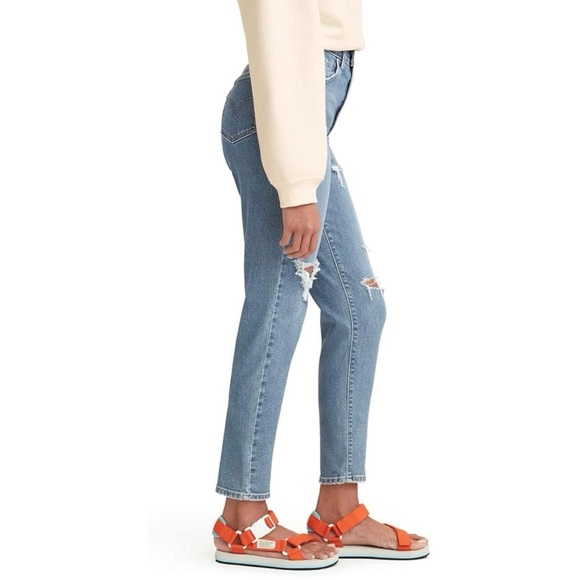 Levi High Waisted Mom Jean Size W27 L27 - Picture 3 of 5